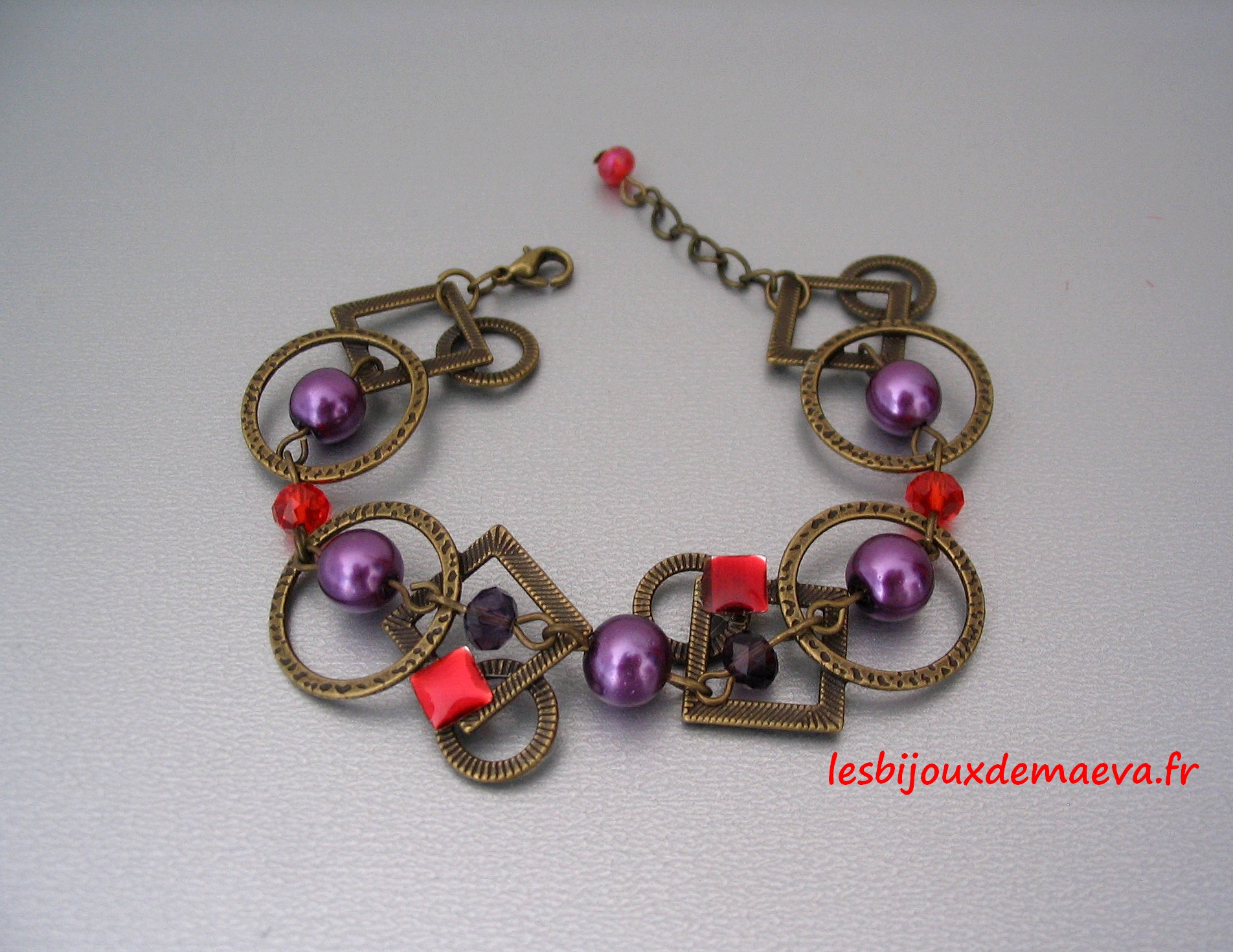 Bracelet fantaisie violet et rouge Géométrie