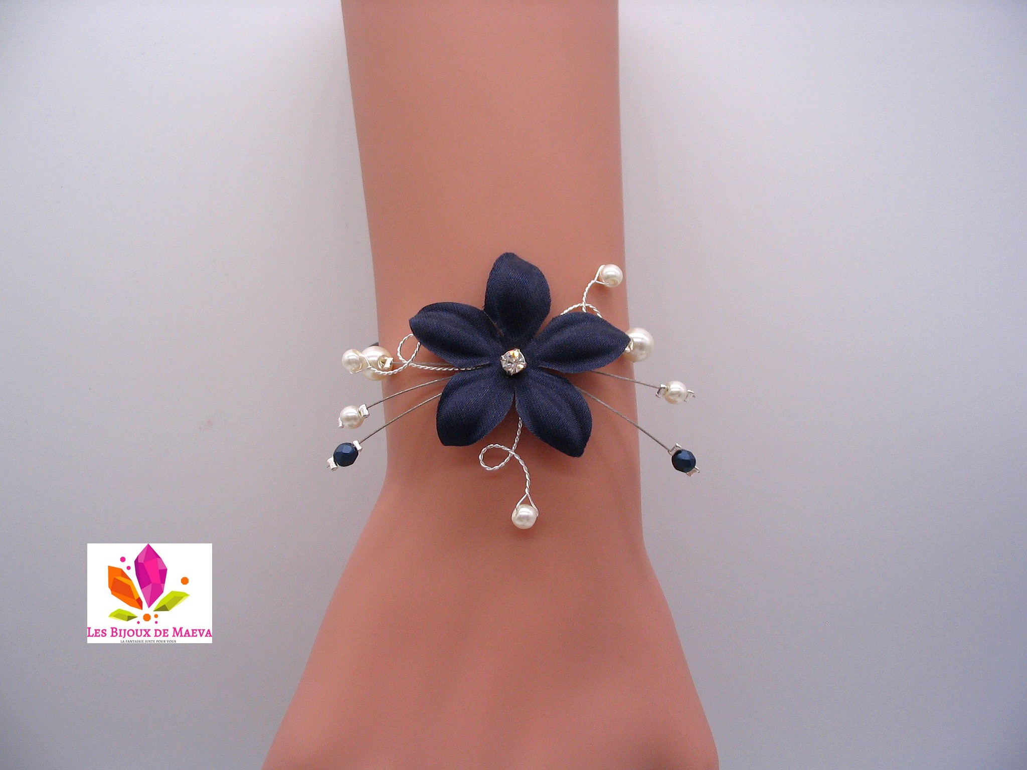 Bracelet mariage bleu marine fleur étoilée